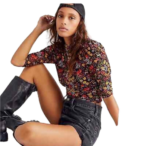 Free People Small gather tee in Twyla Ditsy Floral NWT - Picture 5 of 9